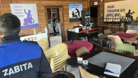 Engellilere tahsis edilen binada okey oynadılar!